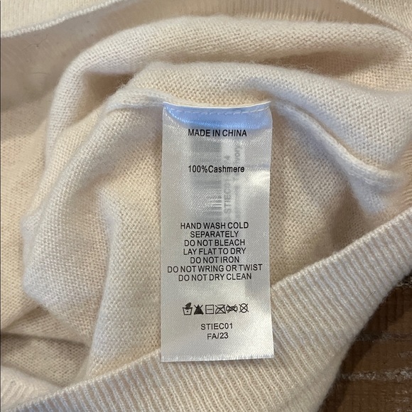 Quince Ivory Mongolian Cashmere Tee, small - Picture 7 of 7